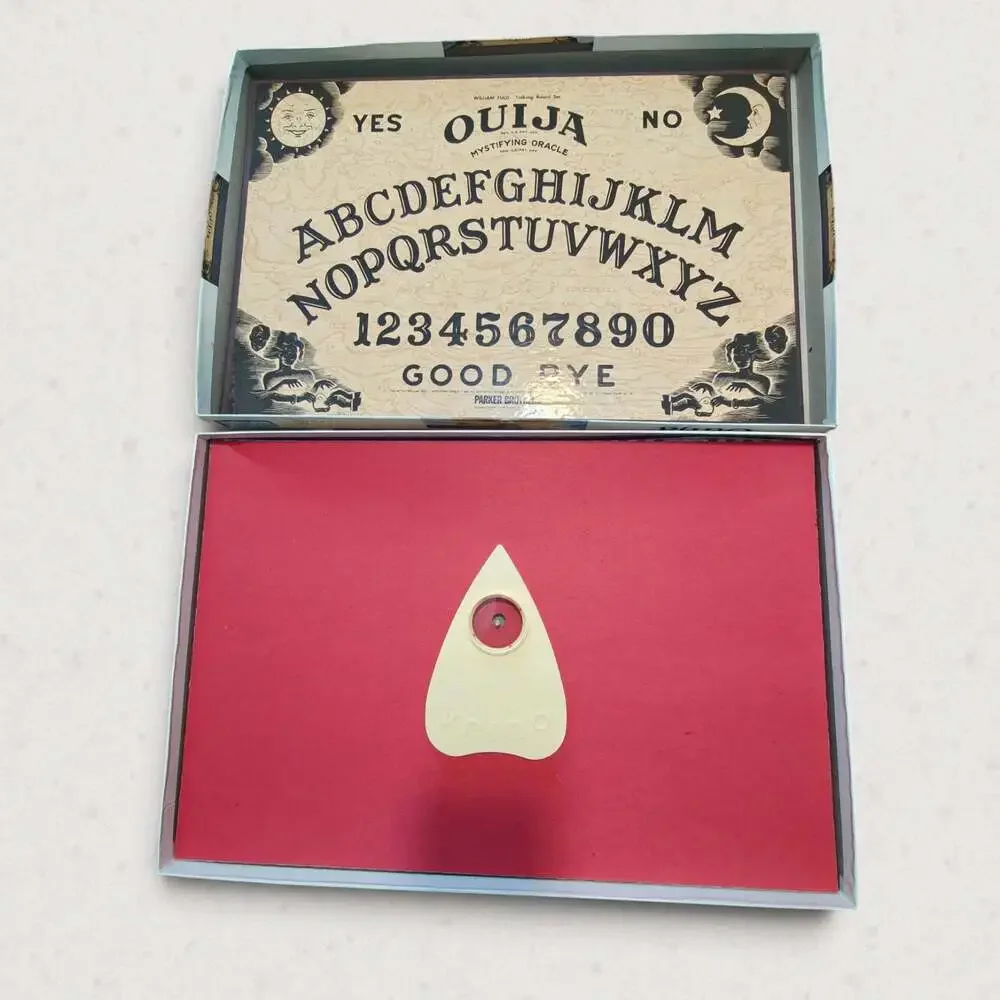 Parker Brothers Ouija Mystifying Oracle Board Game Vintage 1992 90s Complete Set